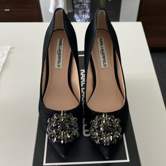Karl Lagerfeld Paris - Remi black suede heels - Picture 1 of 5